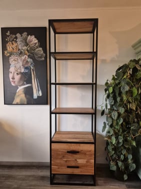 Kast met Industriële look