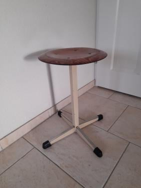 Antiek school krukje (in goede staat )