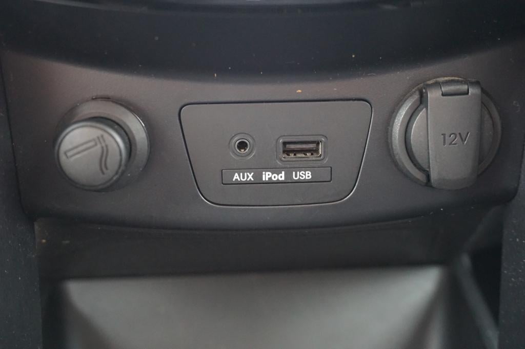 Hyundai I 30 1.6 gdi i-motion plus climate / navi / cruise / camera / parke