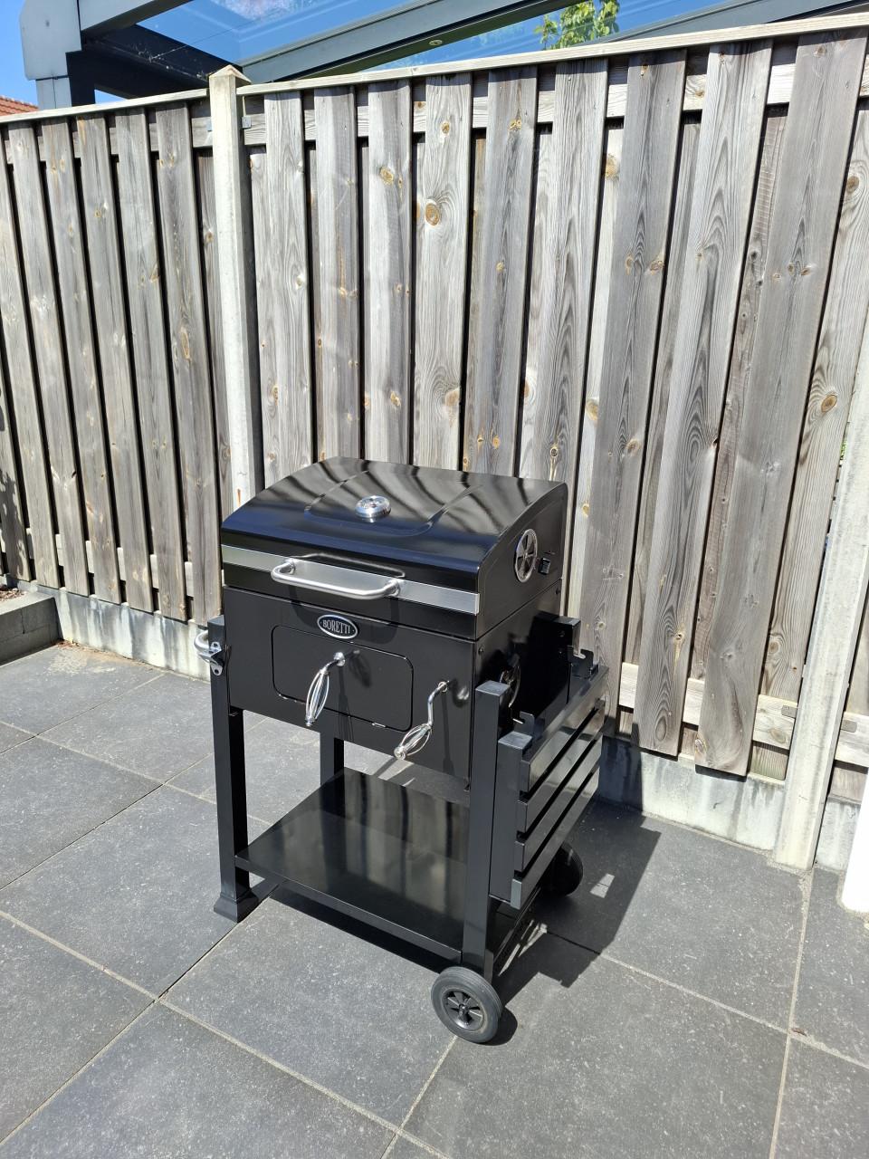 Te koop: mooie Boretti barbecue