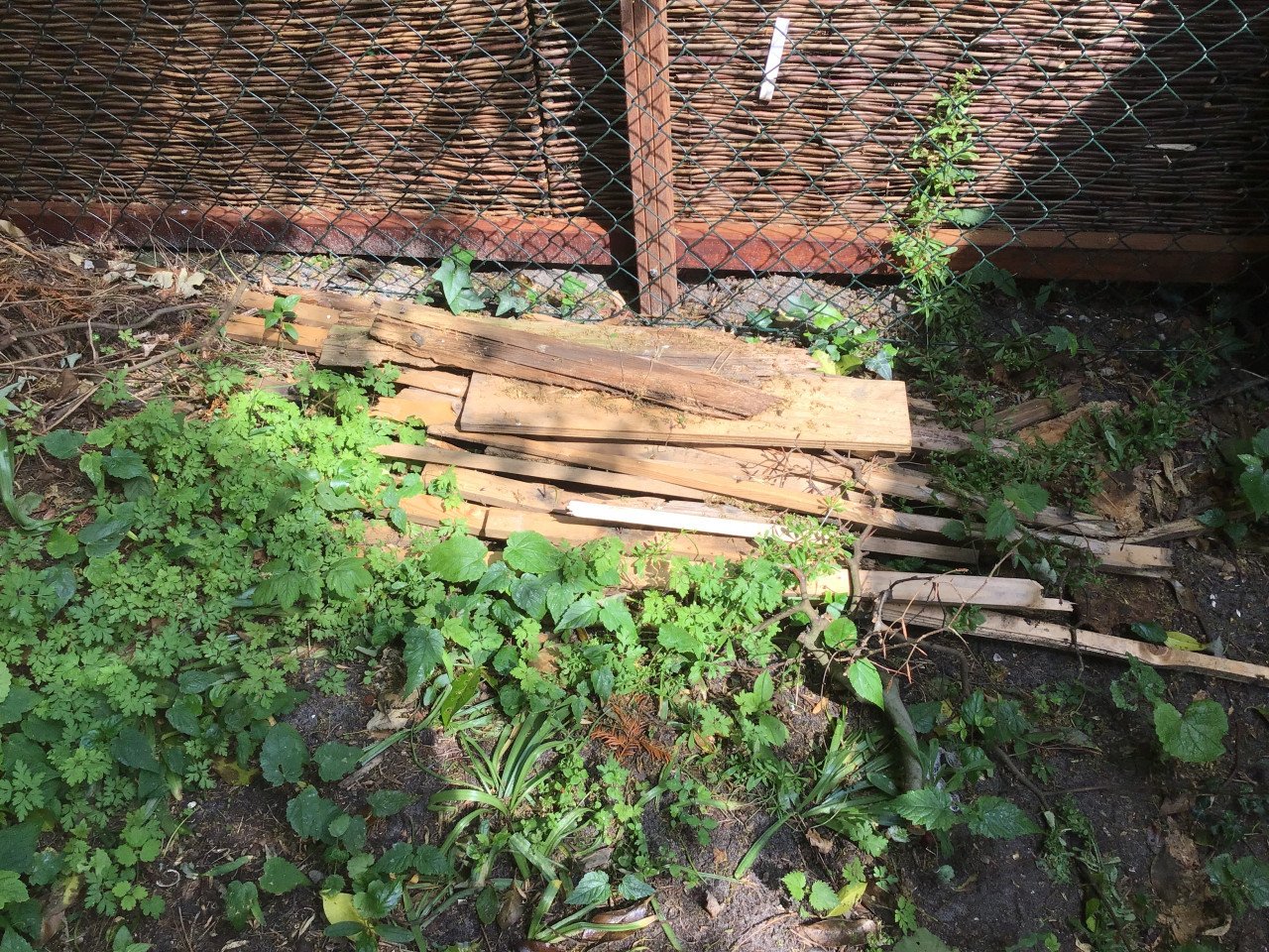Gratis 4 bouwplaten en 2 planken