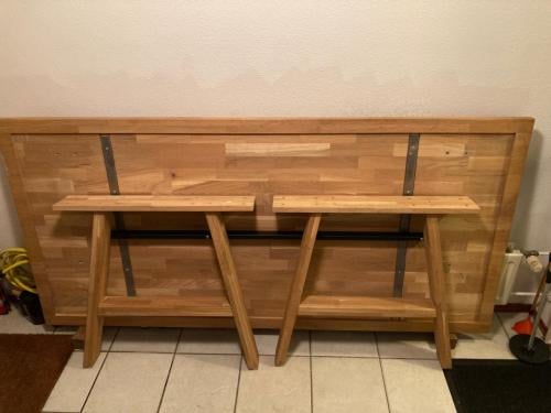 Mooie massief eiken eettafel