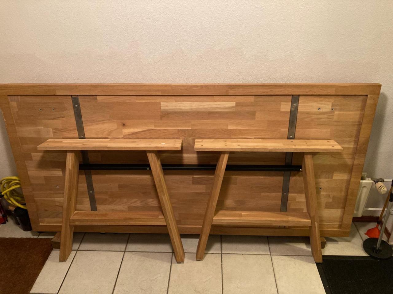 Mooie massief eiken eettafel