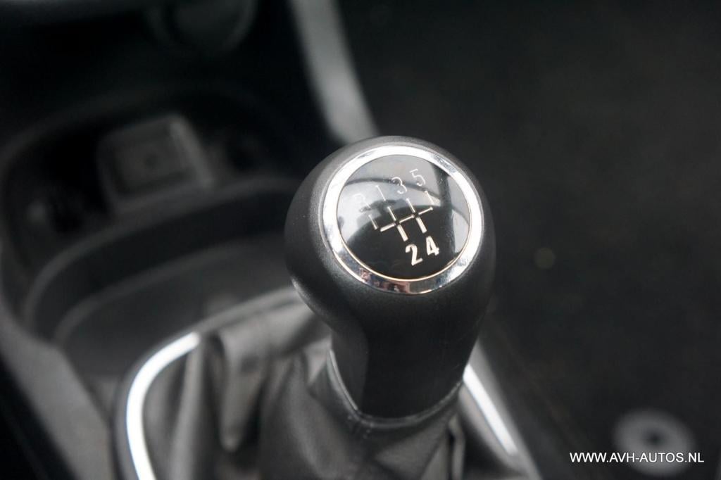Opel Corsa 1.2-16v cosmo