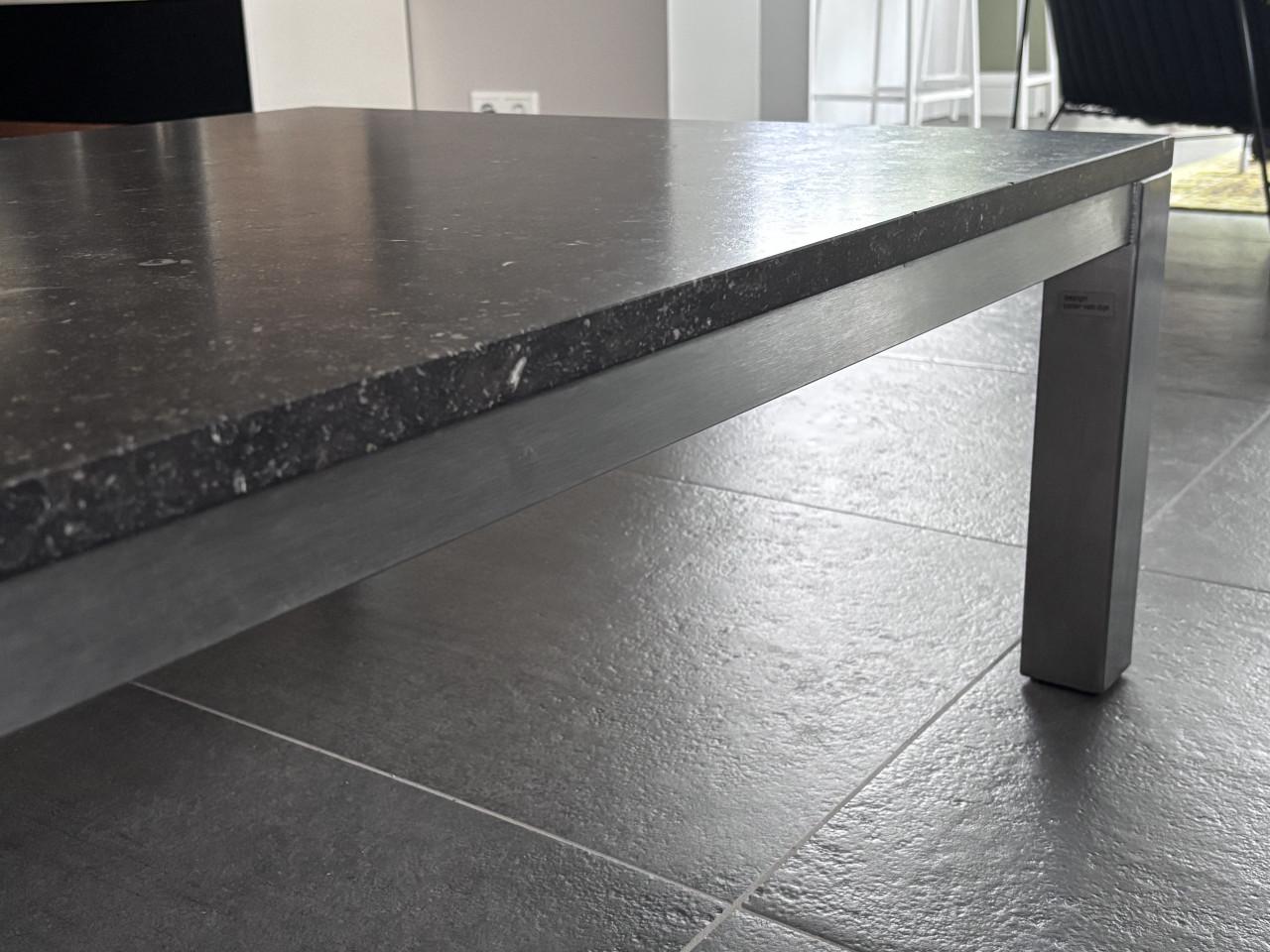 Salontafel RVS en natuursteen