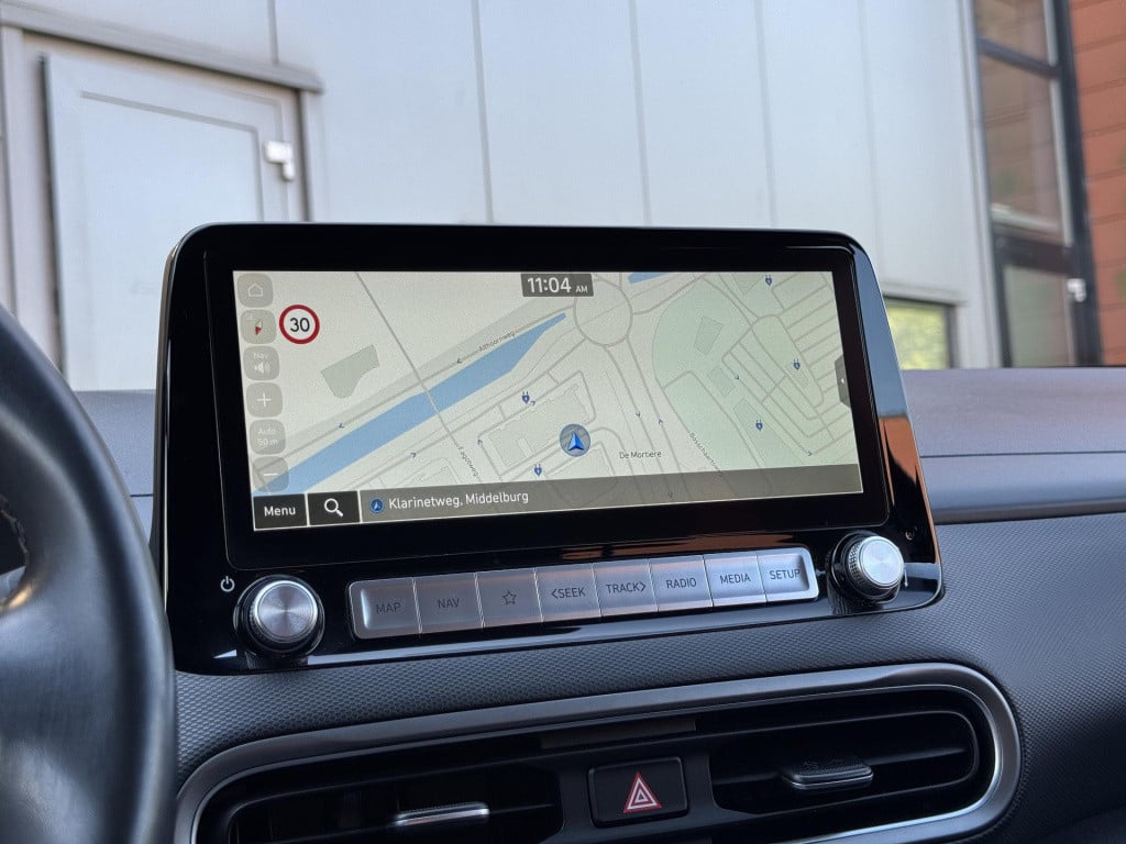 Hyundai Kona ev fashion 64 kwh | navigatie | camera | head-up display | pre