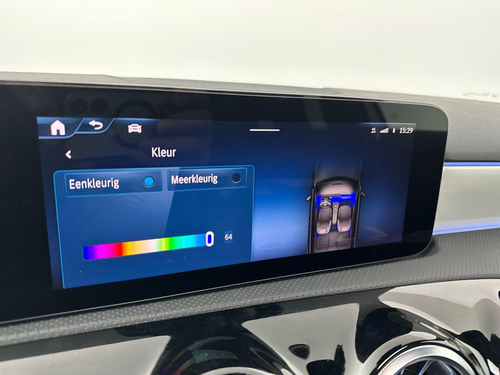 Mercedes-Benz A-Klasse 200 amg premium pano acc sfeer camera