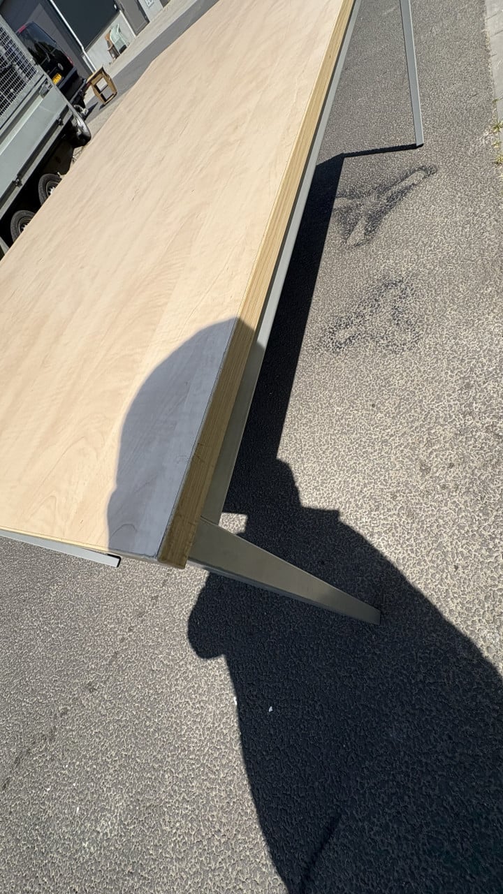 Kantinetafel werktafel bureau