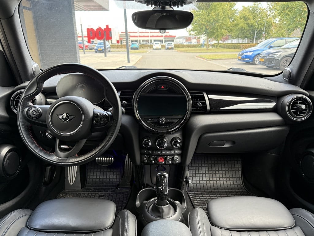 Mini Cooper mini 2.0 // serious business pack // nieuwstaat // 5 deurs /