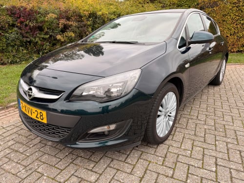 Opel Astra 1.4 Turbo - Elektrische ramen - Navi - Nieuwe APK
