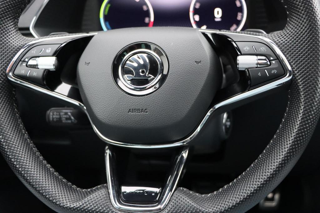 Skoda Superb combi 1.4 tsi iv sportline business 218pk dsg6 | panoramadak |