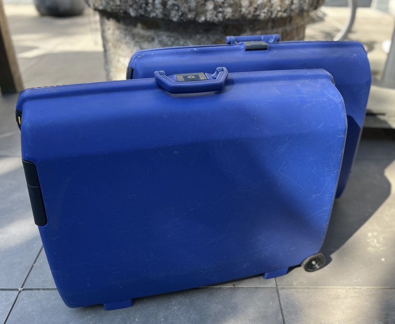 Te koop 2 blauwe samsonite koffers