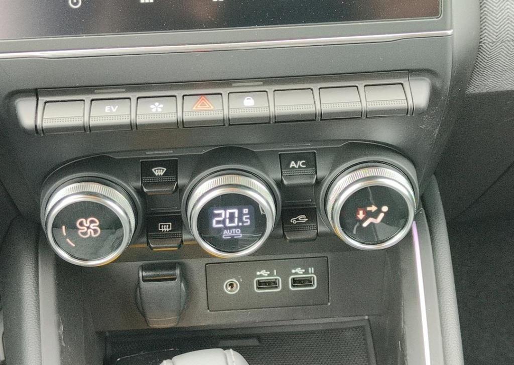 Renault Clio 1.6 e-tech full hybrid 145 techno