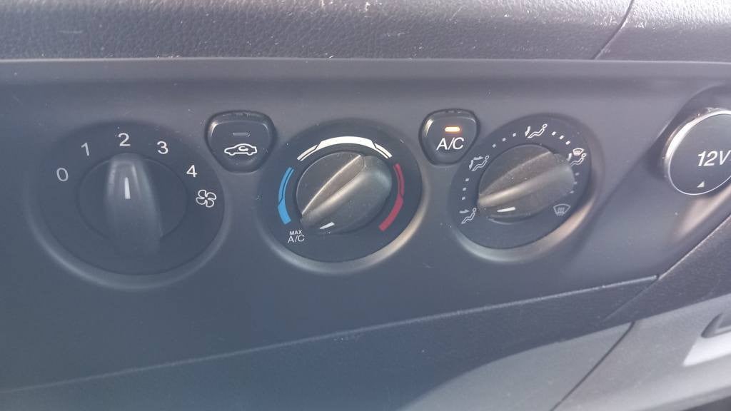 Ford TRANSIT CUSTOM 270 2.2 TDCI L1 H1 Trend bj:2014 airco-navigatie