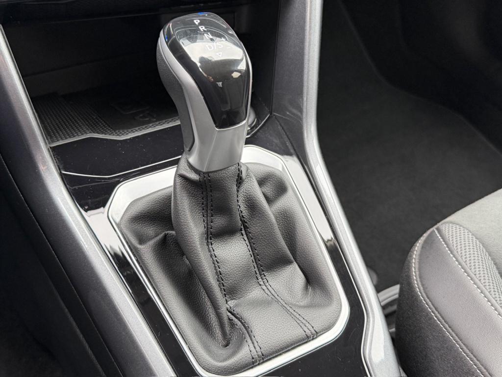 Volkswagen T-roc 1.5 tsi 150pk dsg style | navi | camera | ergo stoel | rij