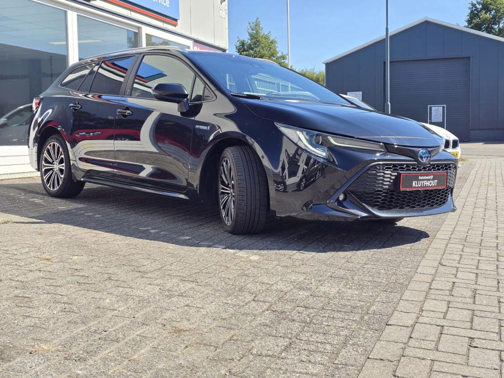 Toyota Corolla Touring Sports 2.0 hybrid dynamic