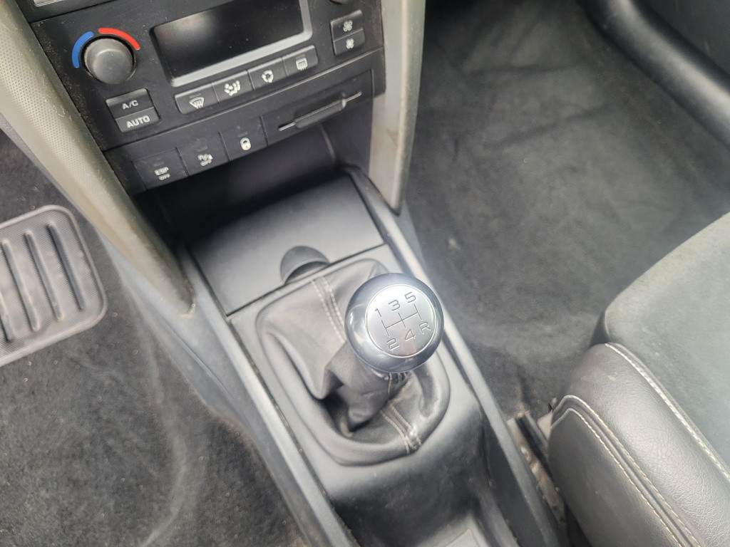 Peugeot 207 1.6-16v t rc