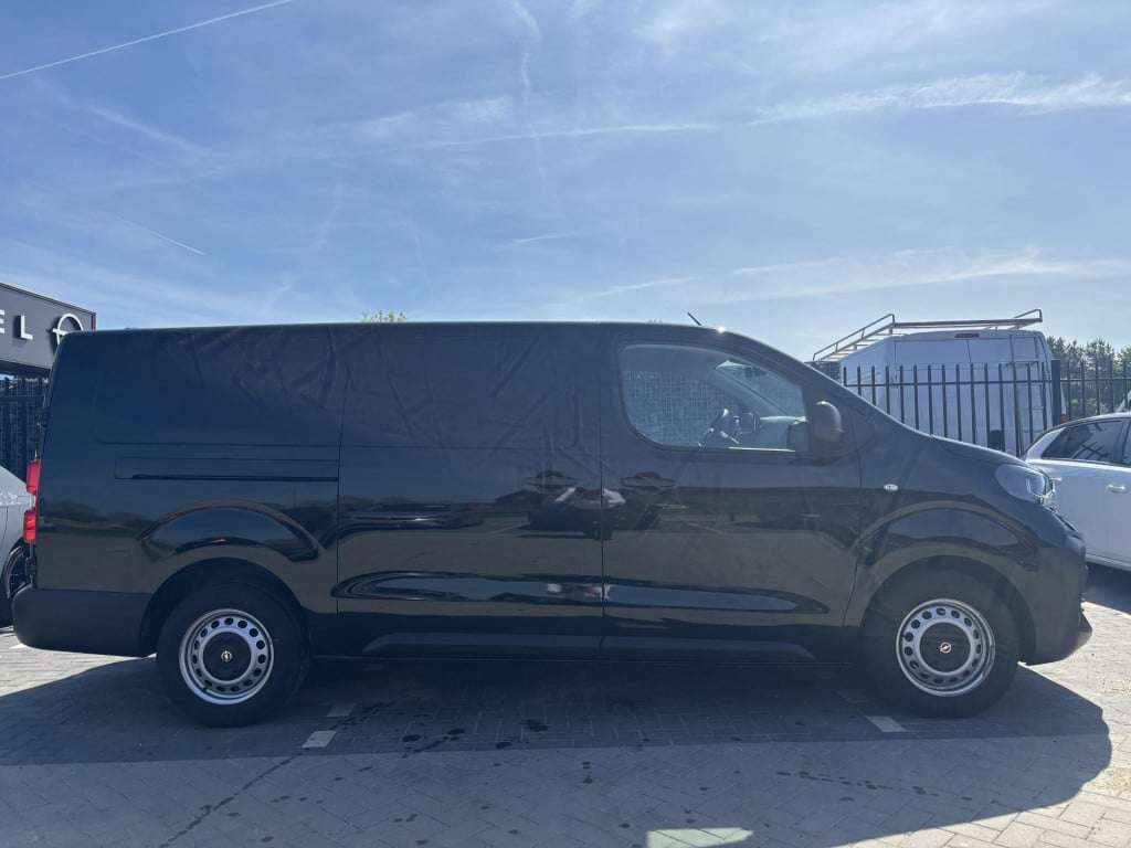 Opel Vivaro 2.0 diesel 145 l2 | navigatie | trekhaak | demo sale