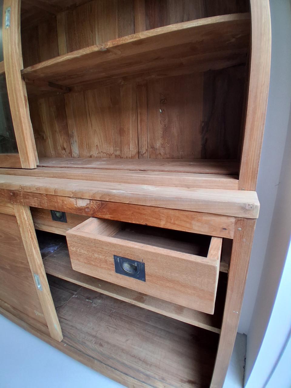 Teakhouten buffetkast