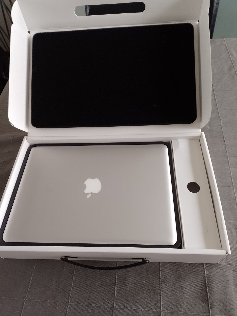 Macbook Pro-i7-750gigaSSD-werk16giga-Wifi-Webcam-Bluetooth-Goede Accu