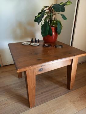 Vintage salontafeltje
