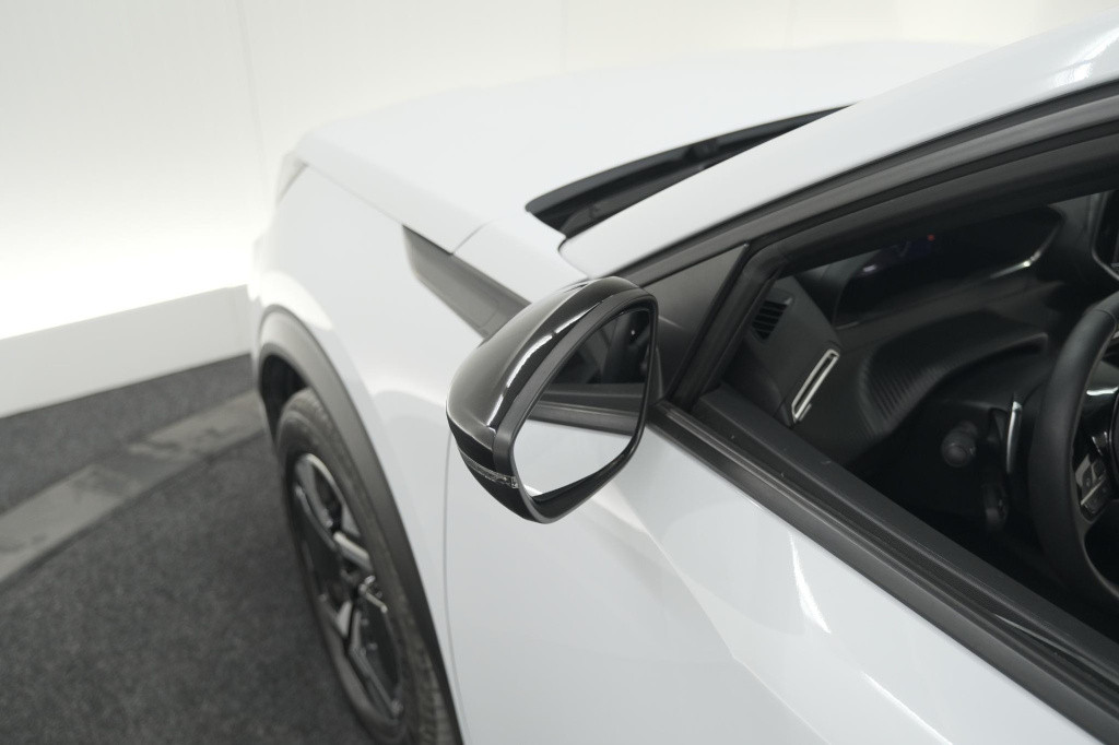 Peugeot 2008 puretech 130 eat8 allure | camera | navigatie | apple carplay 