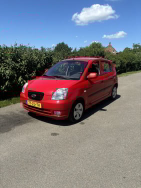Kia picanto met een jaar apk