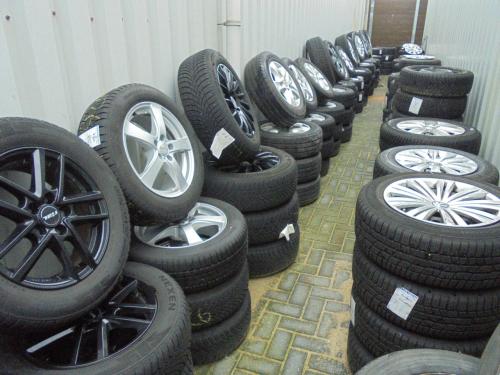 Groot Asortiment licht metalen velgen ,Seat,Mercedes,Volkswagen enz...