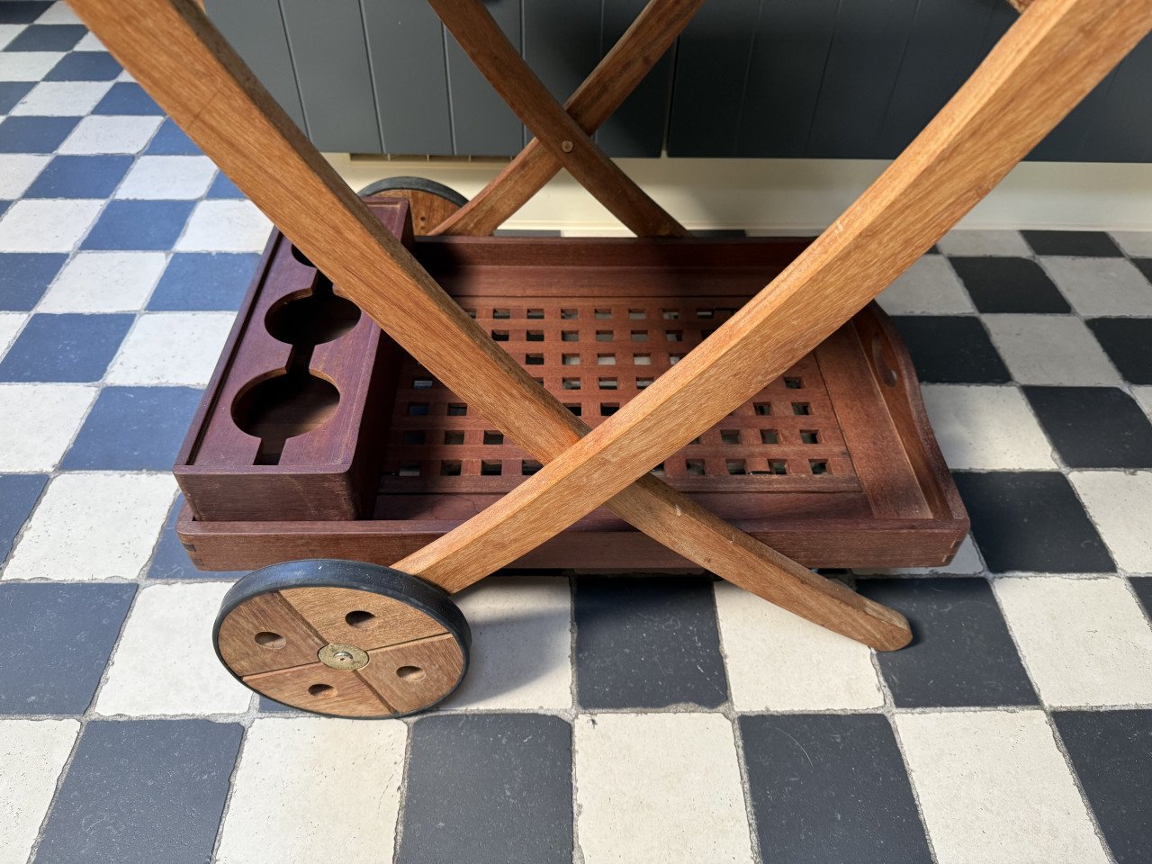 Butler tray