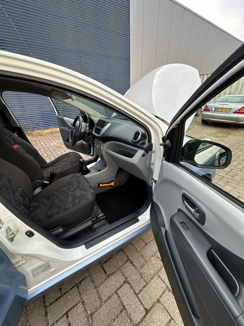 Suzuki Alto, nieuwe apk, two tone parelmoer uitvoering