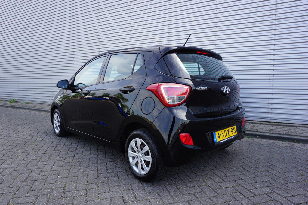 Hyundai I 10 1.0i i-motion comfort 1e eigenaar / airco / elektr. ramen / na