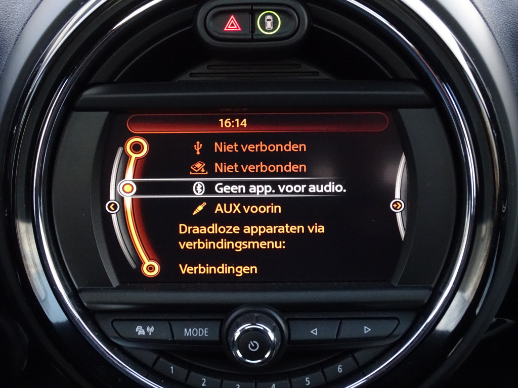 Mini Countryman mini 1.5 cooper pepper automaat | pano