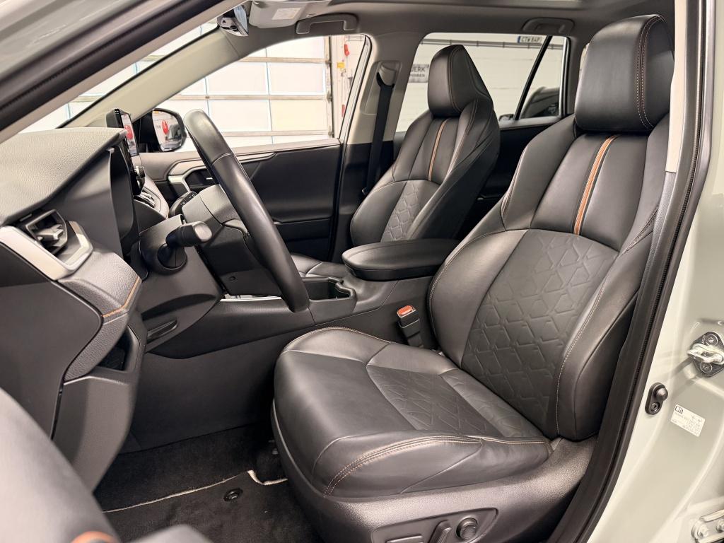 Toyota Rav4 2.5 hybrid awd adv. schuif-kanteldak - jbl - 360 - trekhaak