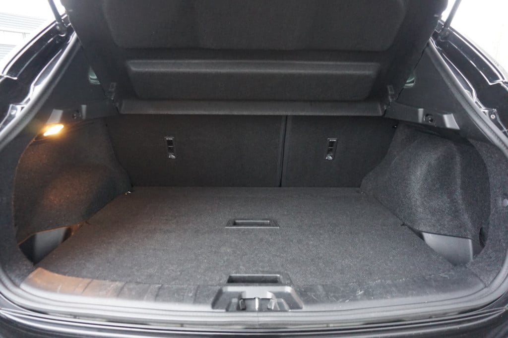 Nissan Qashqai 1.2 n-connecta climate / navi / camera / glazen dak / parkee