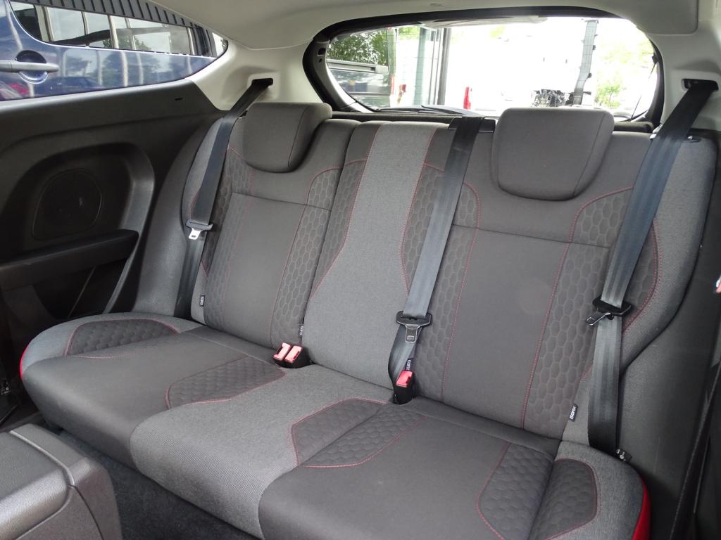 Ford Fiesta 1.0 ecoboost black edition 140pk | bluetooth | 17"