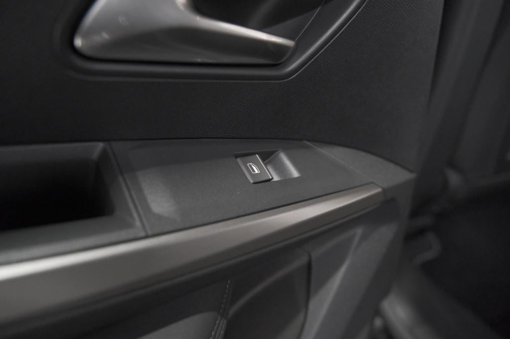 Peugeot 3008 hybrid 145 e-dcs6 gt | elektrische kofferklep | camera | adapt