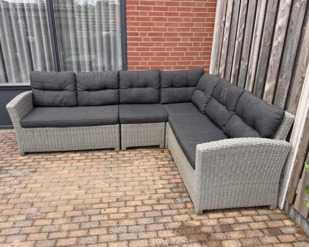Loungeset + opbergkist voor de kussens [ evt bezorgen !! ]