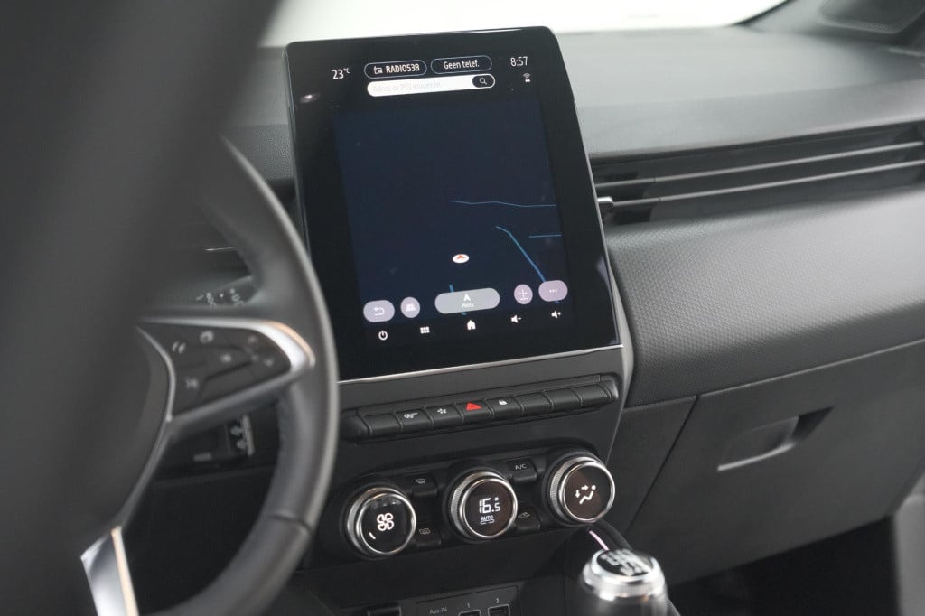 Renault Clio tce 90 techno | camera | 9.3 inch scherm | apple carplay | par