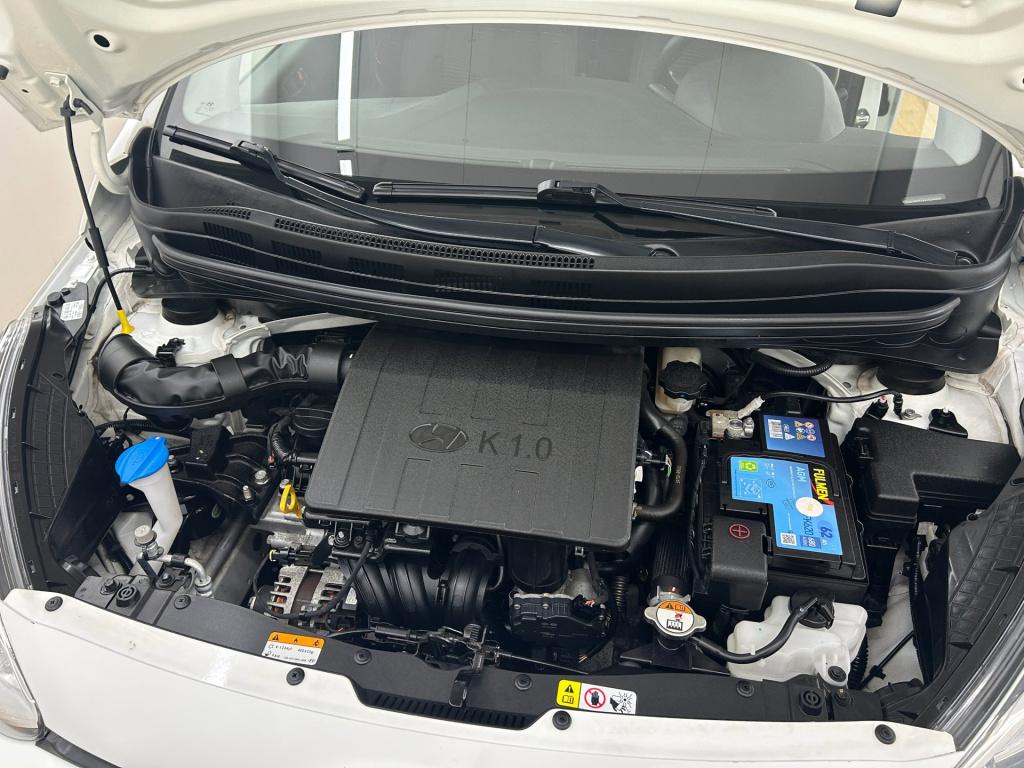 Hyundai I 10 occasion 1.0i comfort | wit | tweedehands hyundai i10 | airco 