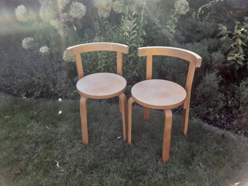 Houten stoelen