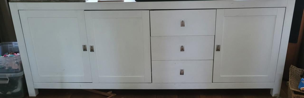 Gratis! Witte houten kast