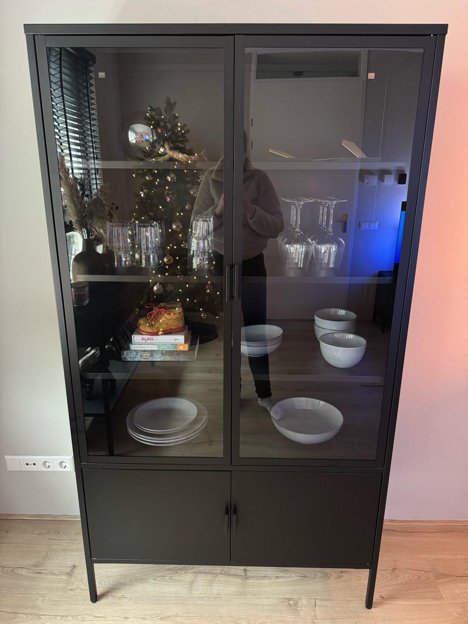 Vitrinekast staal zwart