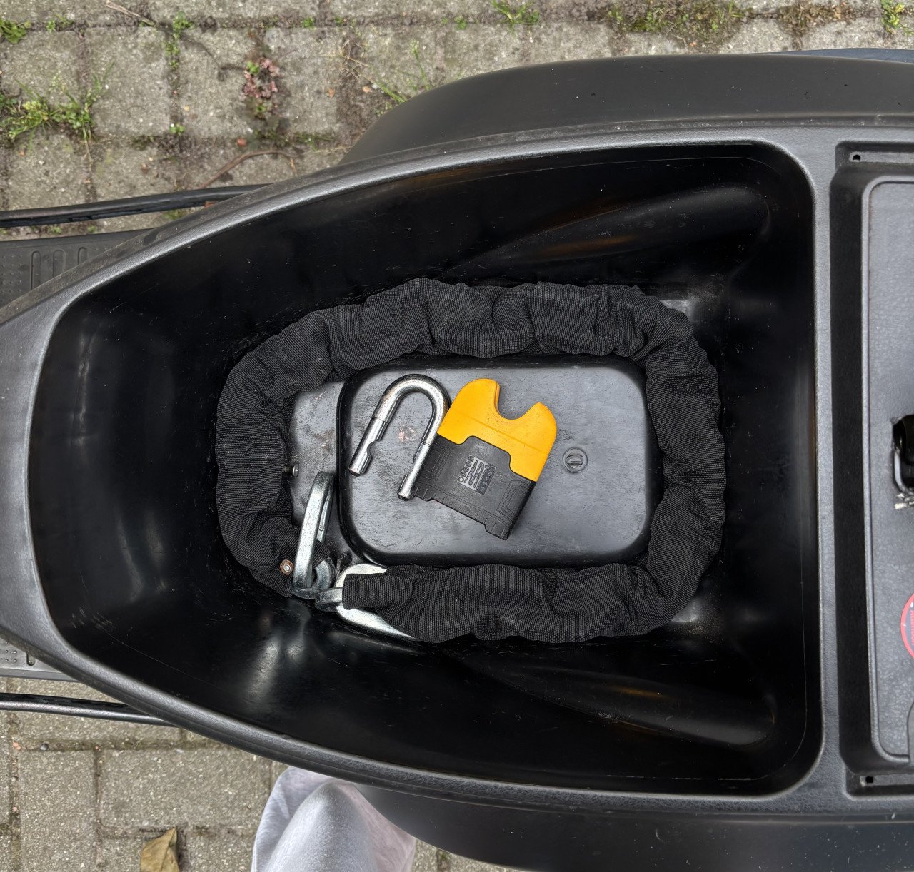 BTC Riva scooter mat zwart