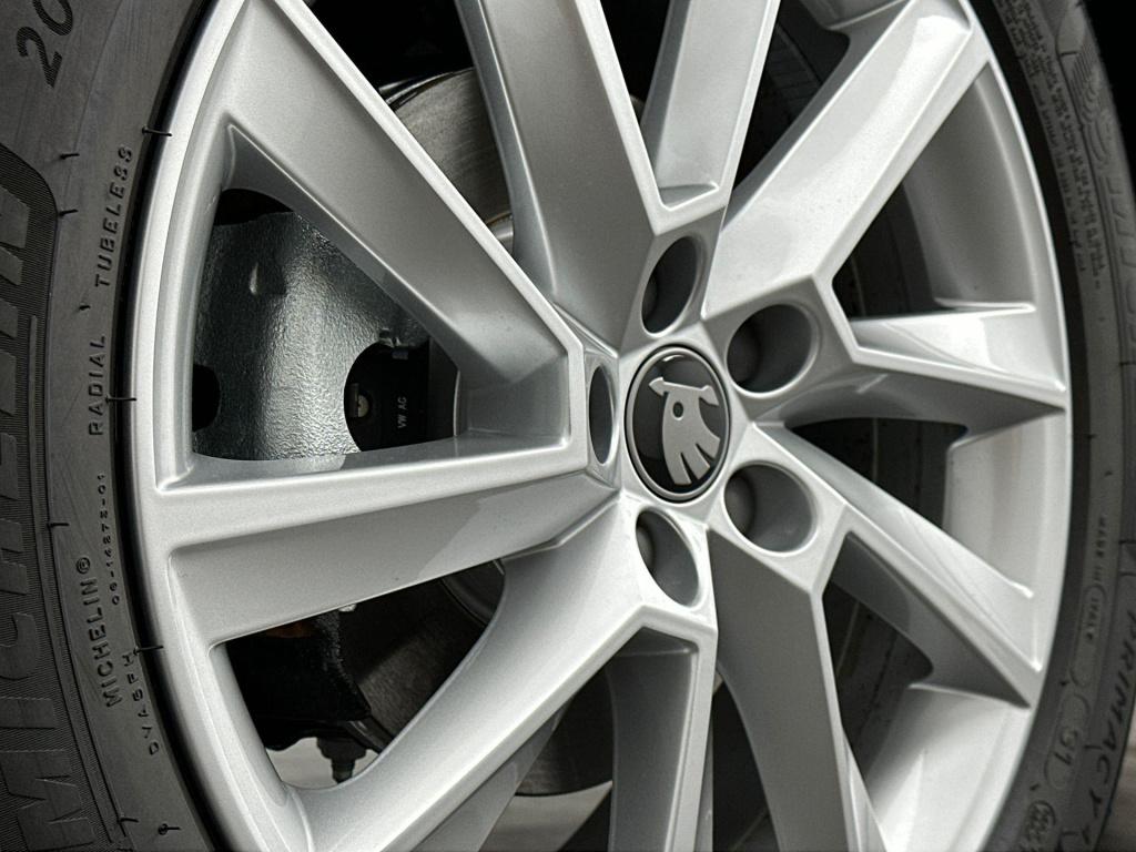 Skoda Kamiq 1.0 tsi business edition dsg7 115 pk