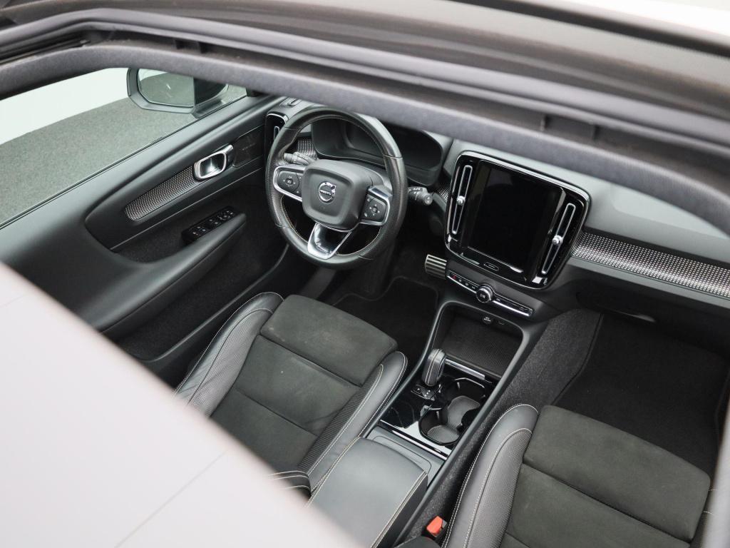 Volvo XC40 recharge p8 awd | automaat | panoramadak | apple carplay / andro