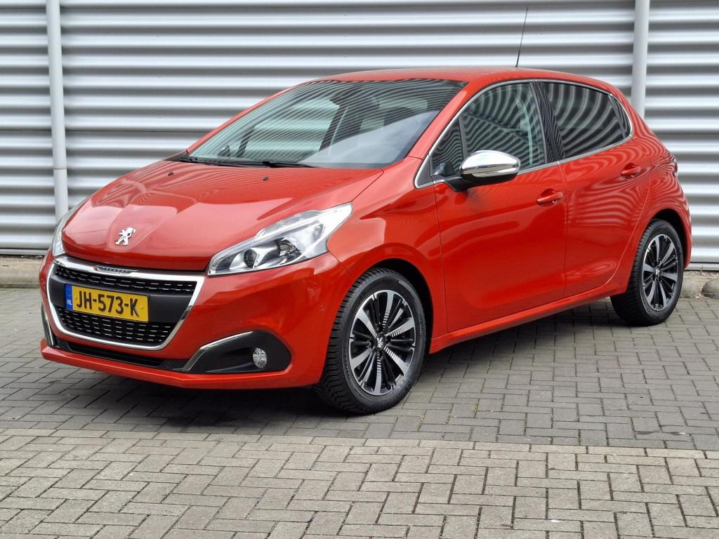 Peugeot 208 110 allure automaat eat6 nav/clima/camv