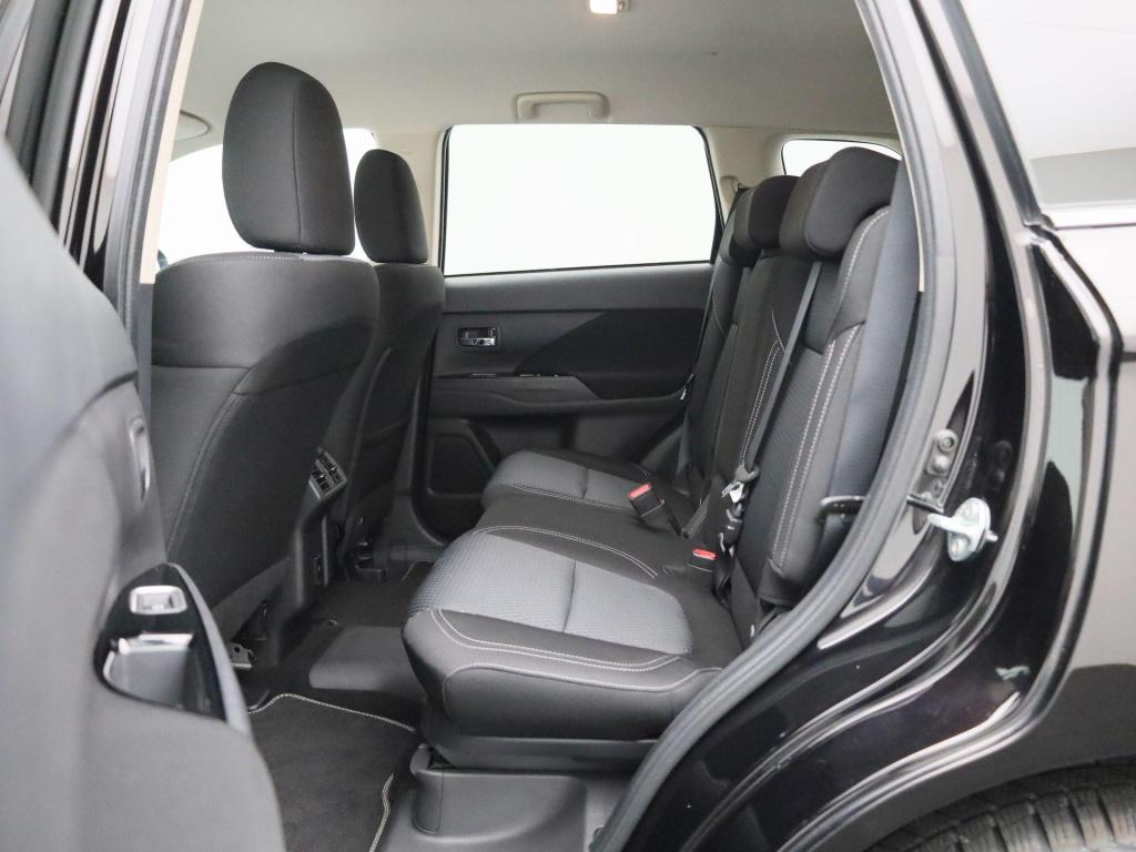 Mitsubishi Outlander 2.4 phev pure+ | automaat | stoel verwarming | dab | c