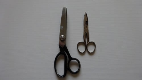Kartelschaar en Knoopsgaten Schaar