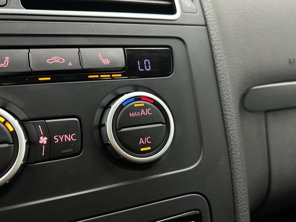 Volkswagen Touran occasion 1.2 tsi highline bluemotion 7p. | grijs | tweede