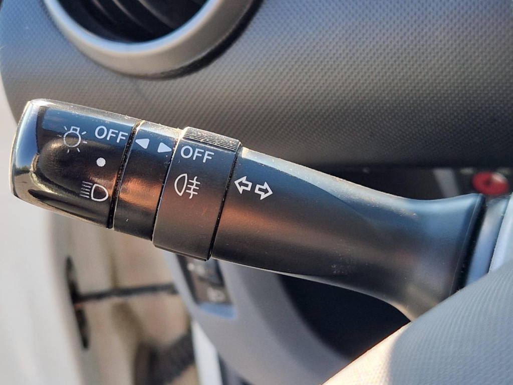 Peugeot 107 1.0-12v xs | airco | achterspoiler | velgen ''15 | toerenteller